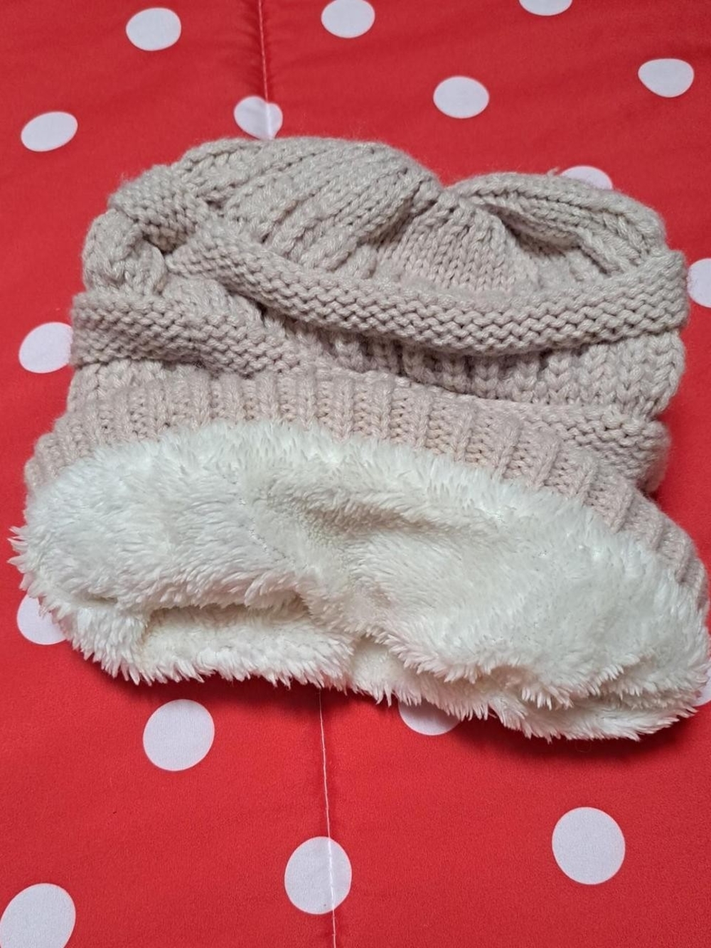 Old Navy Beige Knit Beanie with Cream Faux Fur Lining